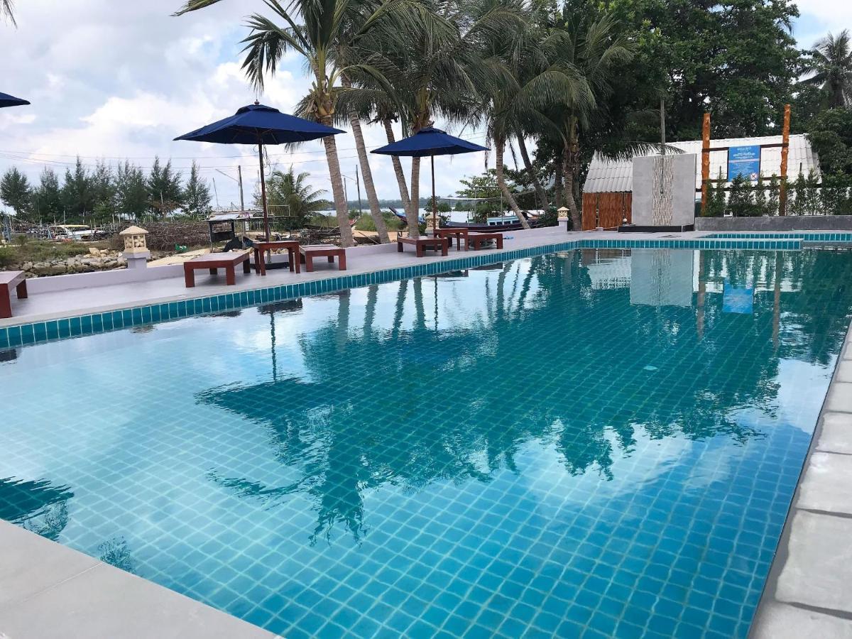 Breeze Bay Villa Wok Tum Exteriör bild