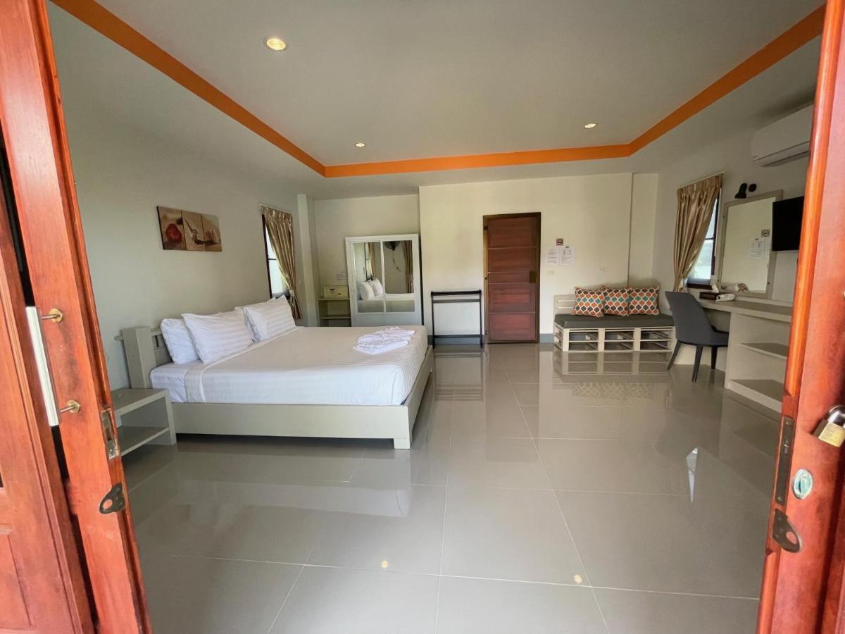 Breeze Bay Villa Wok Tum Exteriör bild