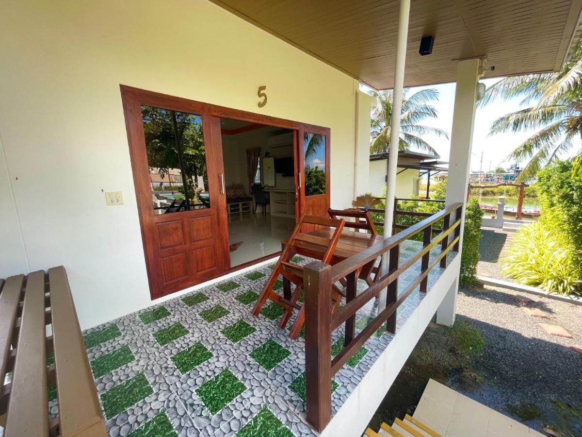 Breeze Bay Villa Wok Tum Exteriör bild